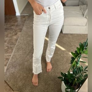 ZARA NWT white jeans